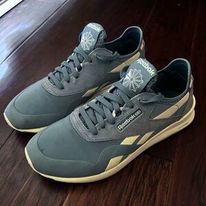 Blue Reebok Sneakers, Women 9 1/2